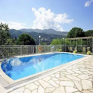 Cochelli Apartment